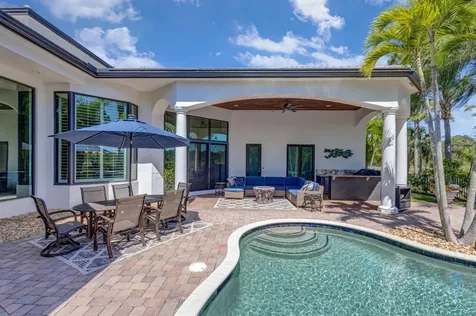 118 Via Quantera Palm Beach Gardens FL 33418