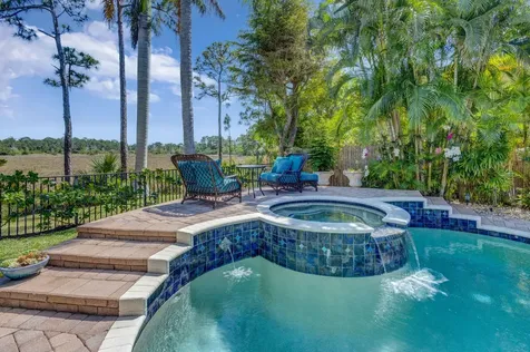 118 Via Quantera Palm Beach Gardens FL 33418