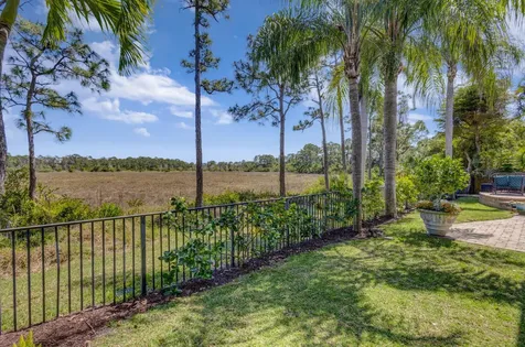118 Via Quantera Palm Beach Gardens FL 33418