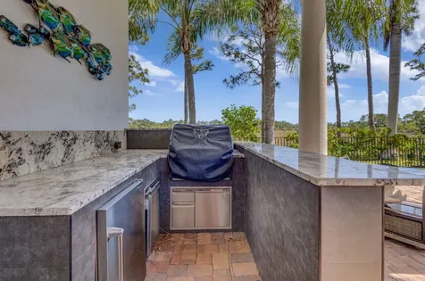 118 Via Quantera Palm Beach Gardens FL 33418