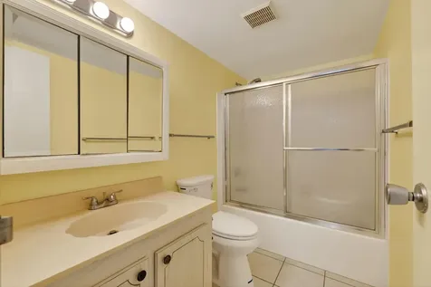 2950 Se Ocean Stuart FL 34996