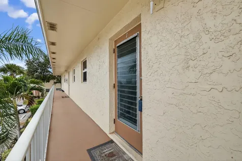 2950 Se Ocean Stuart FL 34996