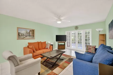2950 Se Ocean Stuart FL 34996