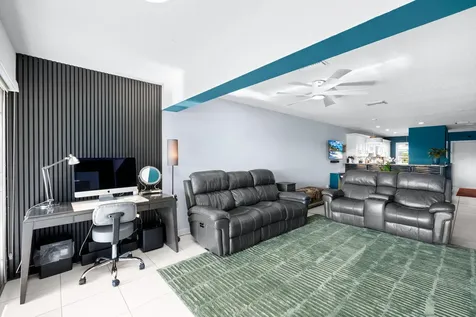 1540 Nw 18th Avenue Delray Beach FL 33445