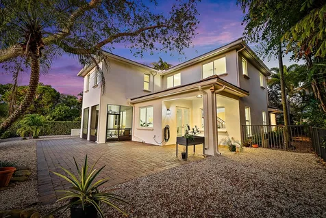 2109 Spring Court Palm Beach Gardens FL 33410