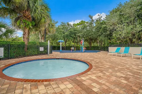 2109 Spring Court Palm Beach Gardens FL 33410