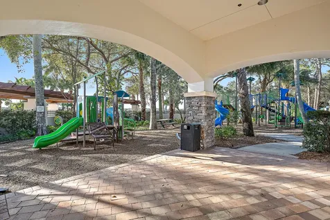 2109 Spring Court Palm Beach Gardens FL 33410