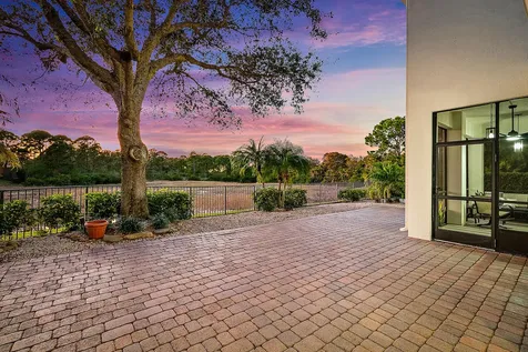 2109 Spring Court Palm Beach Gardens FL 33410