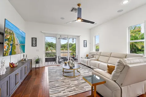 2109 Spring Court Palm Beach Gardens FL 33410