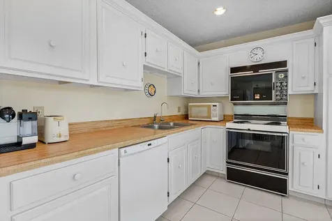 4665 Kittiwake Court Boynton Beach FL 33436