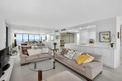 5540 N Ocean Drive Singer Island FL 33404