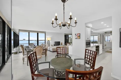 5540 N Ocean Drive Singer Island FL 33404