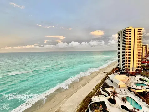 5540 N Ocean Drive Singer Island FL 33404