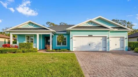 6213 Arcadia Square Vero Beach FL 32966