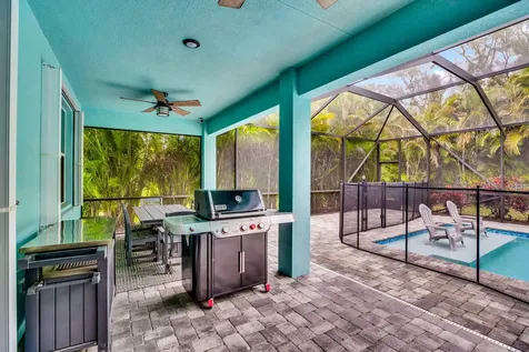 6213 Arcadia Square Vero Beach FL 32966