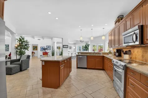 4911 Pineview Circle Delray Beach FL 33445