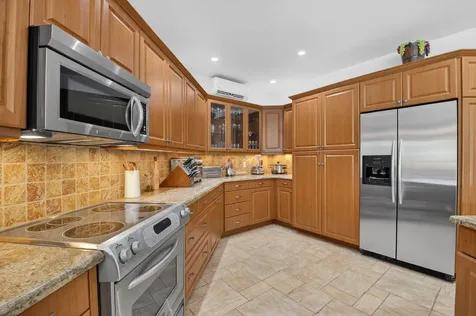 4911 Pineview Circle Delray Beach FL 33445