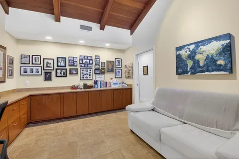4911 Pineview Circle Delray Beach FL 33445