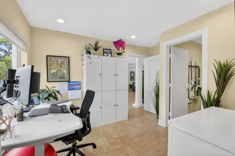 4911 Pineview Circle Delray Beach FL 33445