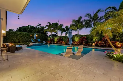 4911 Pineview Circle Delray Beach FL 33445