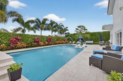 4911 Pineview Circle Delray Beach FL 33445