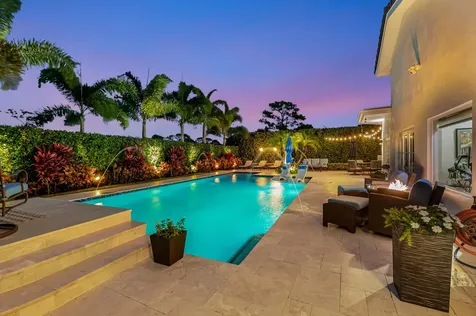 4911 Pineview Circle Delray Beach FL 33445