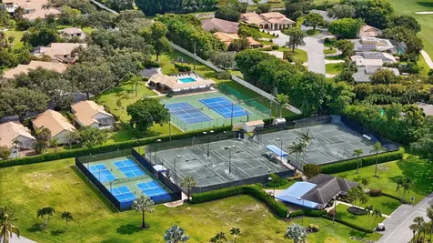 4911 Pineview Circle Delray Beach FL 33445