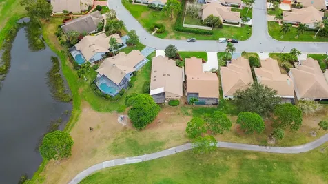 413 Sw Jefferson Circle Port Saint Lucie FL 34986
