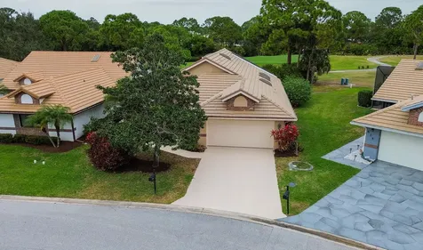 413 Sw Jefferson Circle Port Saint Lucie FL 34986