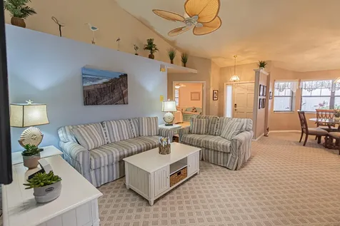 413 Sw Jefferson Circle Port Saint Lucie FL 34986