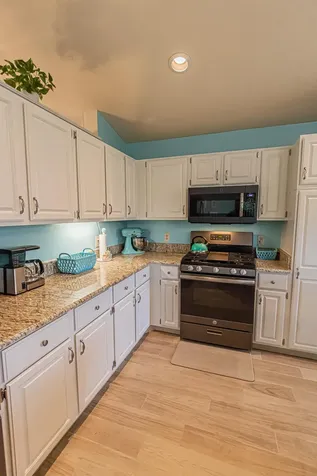 413 Sw Jefferson Circle Port Saint Lucie FL 34986