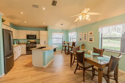 413 Sw Jefferson Circle Port Saint Lucie FL 34986