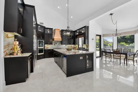 10236 La Reina Road Delray Beach FL 33446