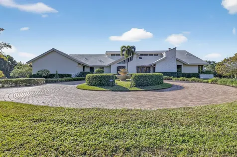 10236 La Reina Road Delray Beach FL 33446