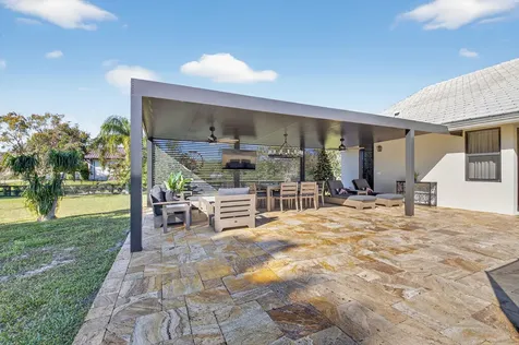 10236 La Reina Road Delray Beach FL 33446