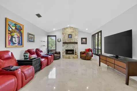 10236 La Reina Road Delray Beach FL 33446