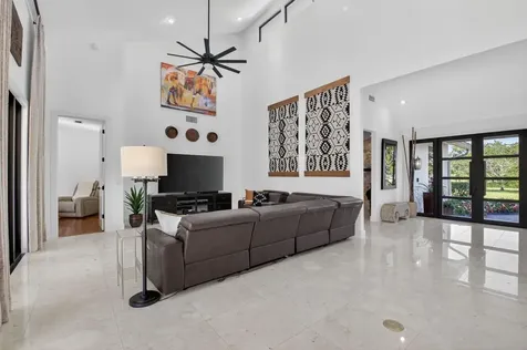 10236 La Reina Road Delray Beach FL 33446