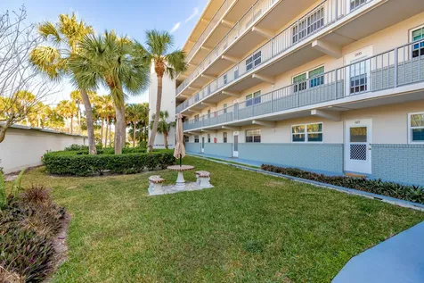 2333 Indian River Boulevard Vero Beach FL 32960
