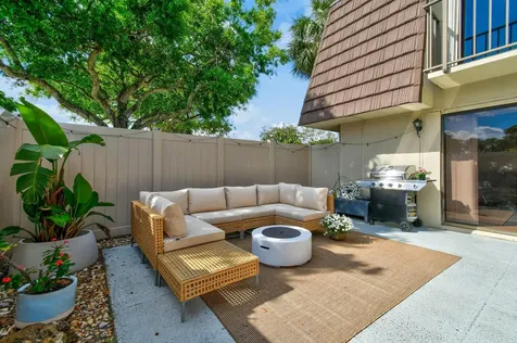 7728 77th Way West Palm Beach FL 33407