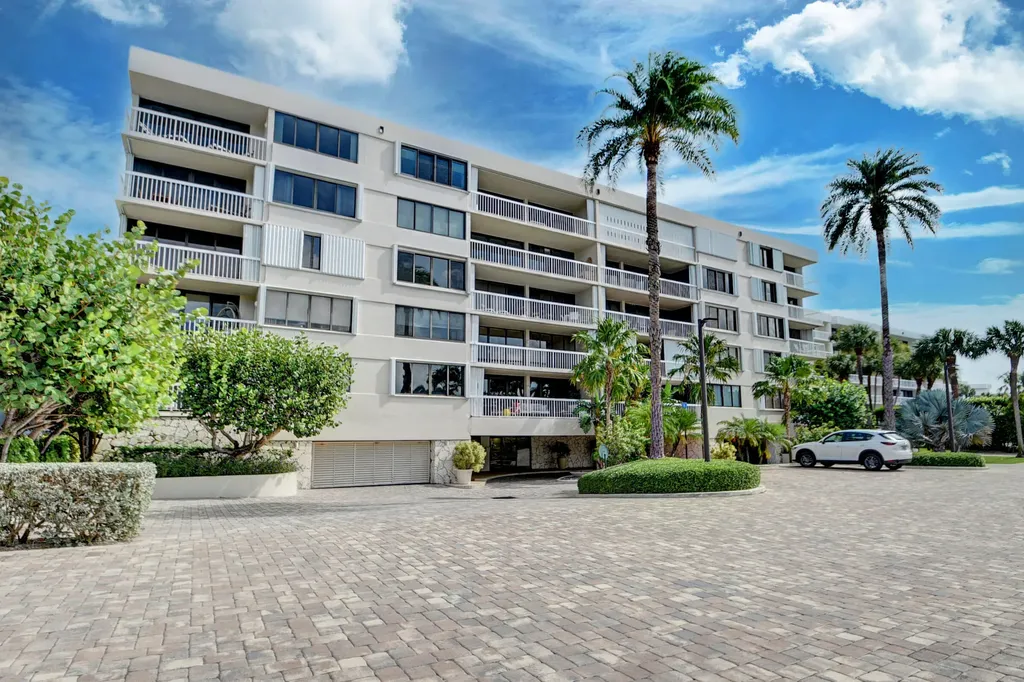 3250 S Ocean Boulevard Palm Beach FL 33480