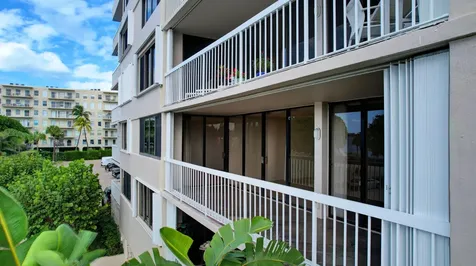 3250 S Ocean Boulevard Palm Beach FL 33480