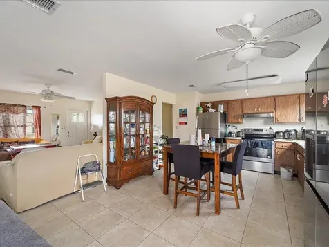 2464 Shenandoah Street North Port FL 34287