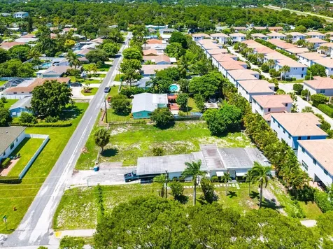 3650 Se 2nd Court Boynton Beach FL 33435