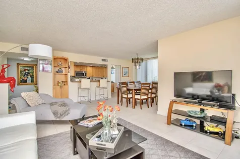 3912 S Ocean Boulevard Highland Beach FL 33487