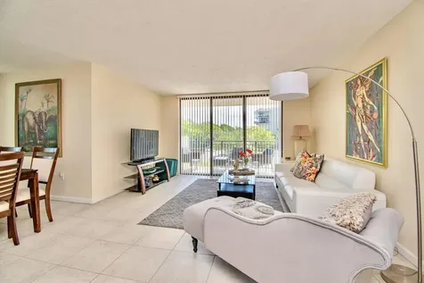 3912 S Ocean Boulevard Highland Beach FL 33487