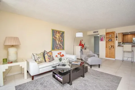 3912 S Ocean Boulevard Highland Beach FL 33487