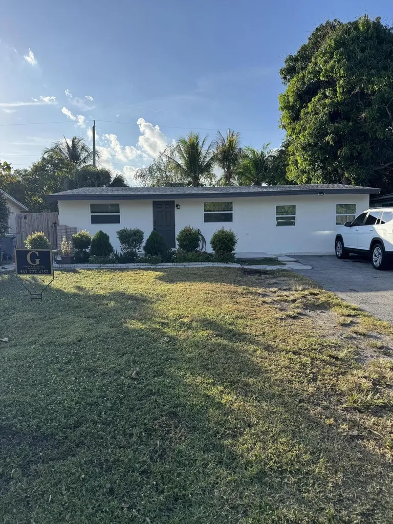 7945 Loomis Street Lake Worth FL 33462