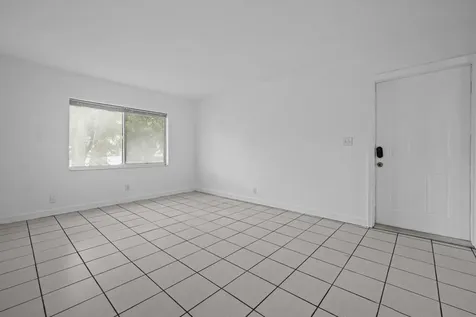 5400 Nw 18th Street Lauderhill FL 33313