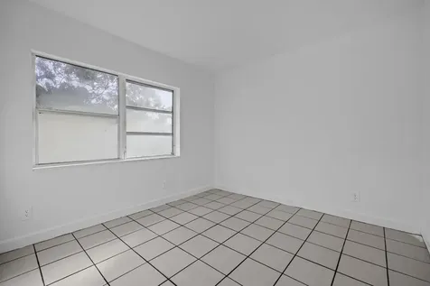5400 Nw 18th Street Lauderhill FL 33313