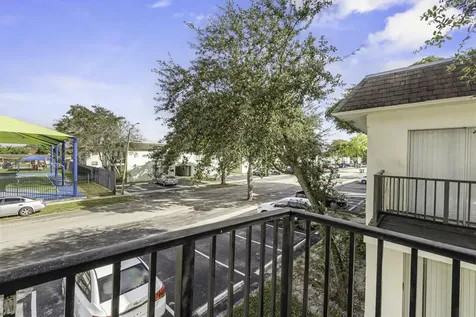5400 Nw 18th Street Lauderhill FL 33313